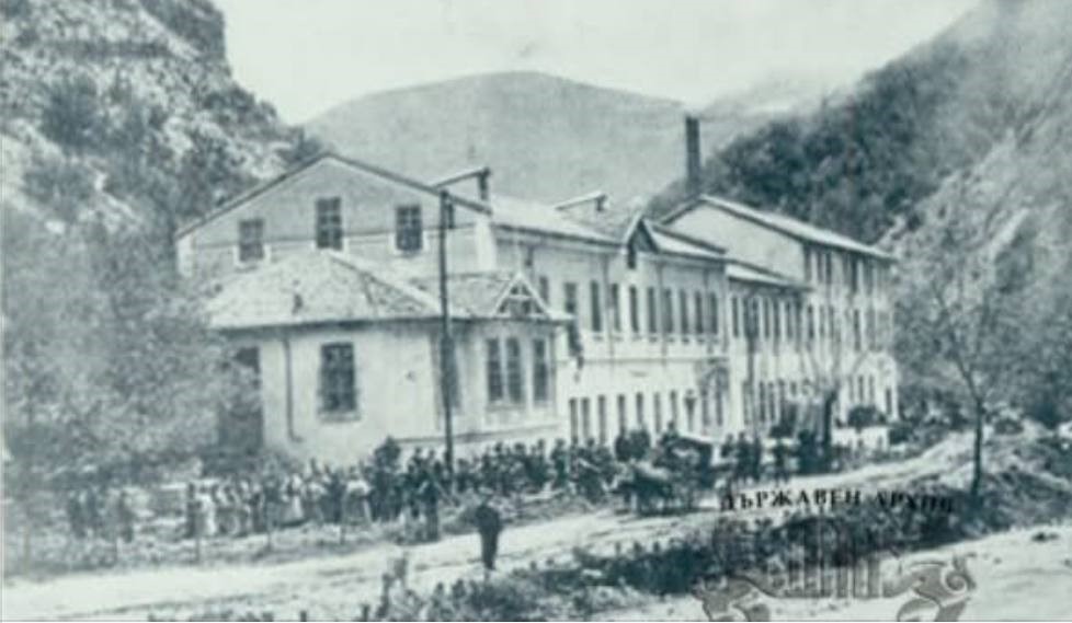 photo 2025 10 18 20 50 26