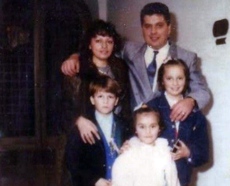 Porodica Zec 1990. godine: Marija, Mihajlo, Aleksandra, Dušan i Gordana / RTS porodica zec zagreb 1990 1991